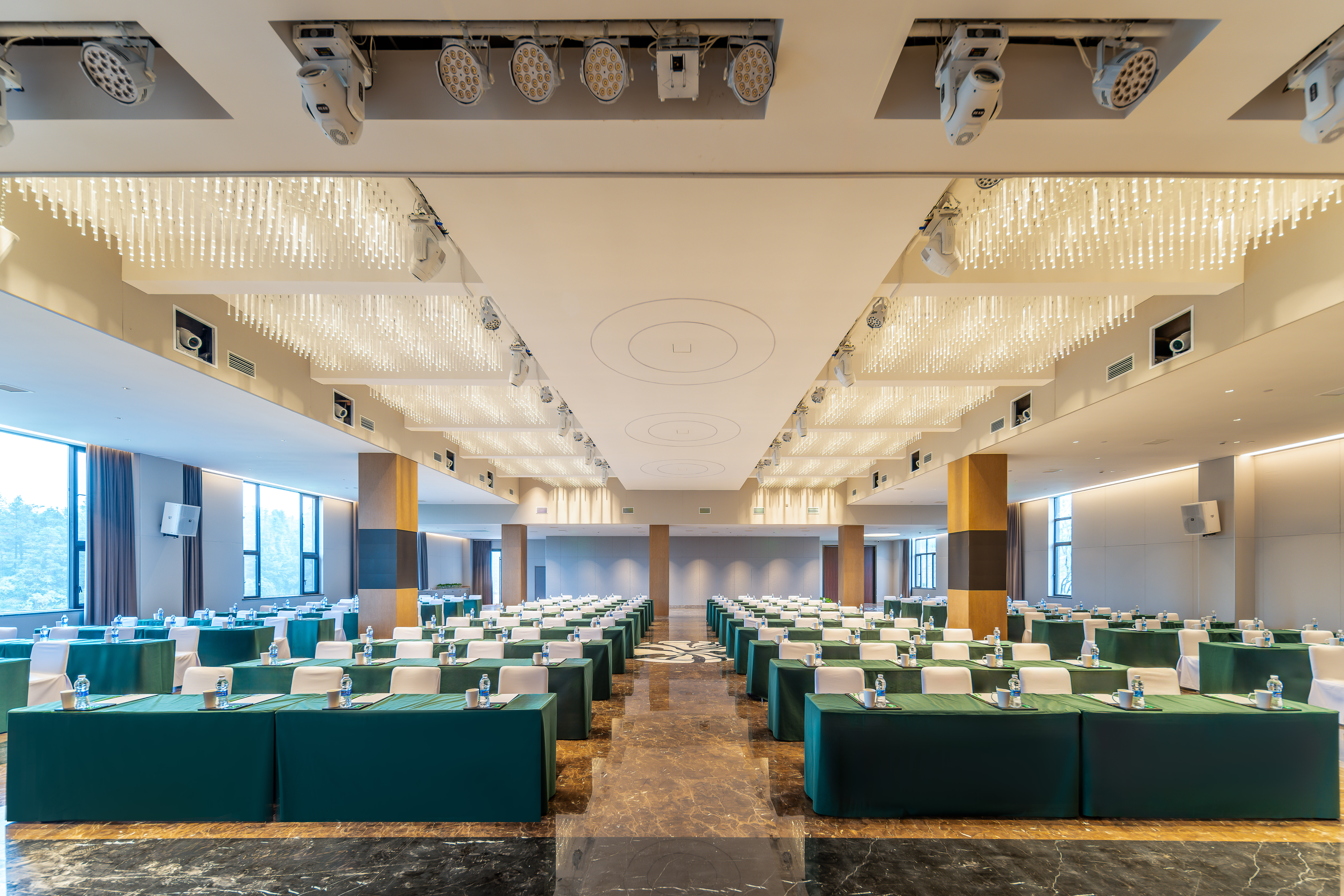 Holiday Inn Jiuhua Mountain Hot Spring Hotel 29/50
