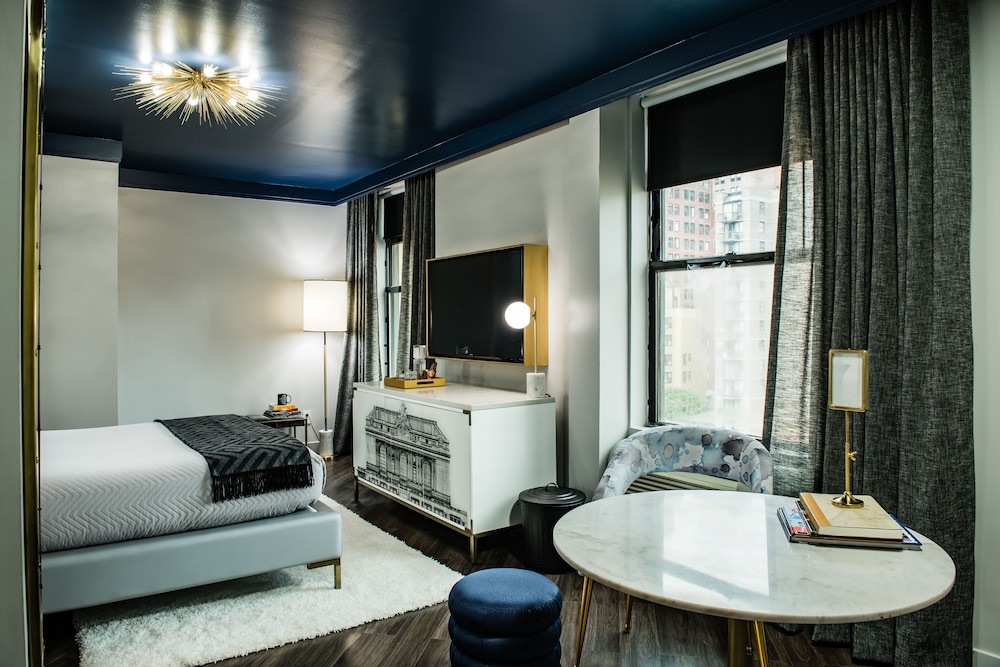 The Hotel @ New York City 13/18