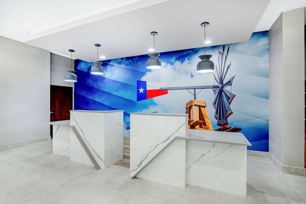 La Quinta Inn & Suites by Wyndham Katy 14/43
