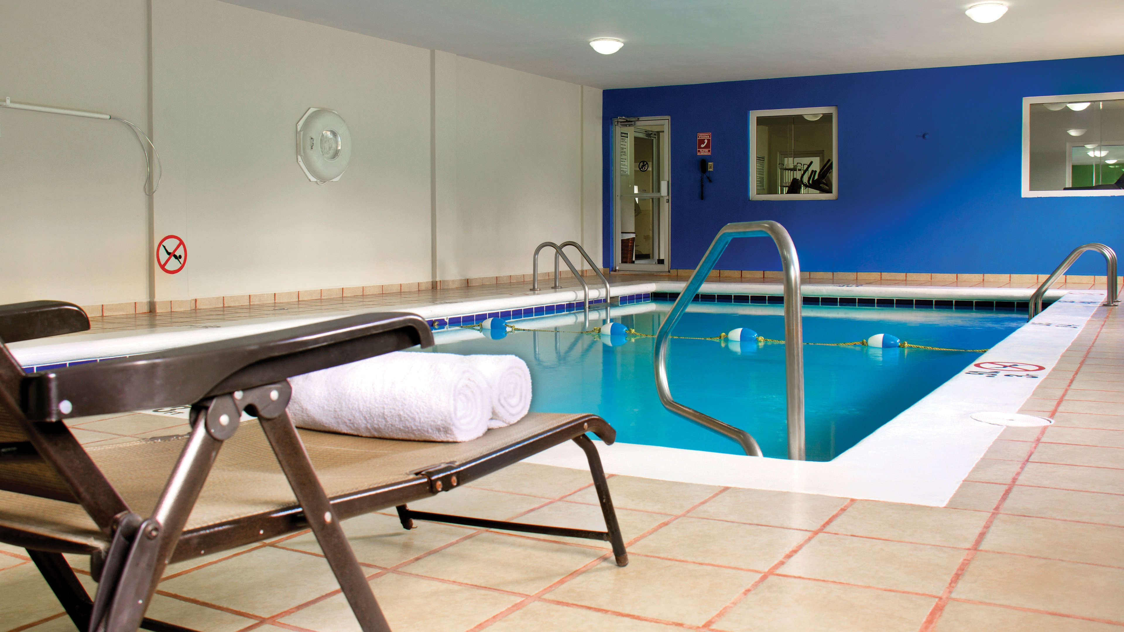 Holiday Inn Express Piedras Negras 32/72