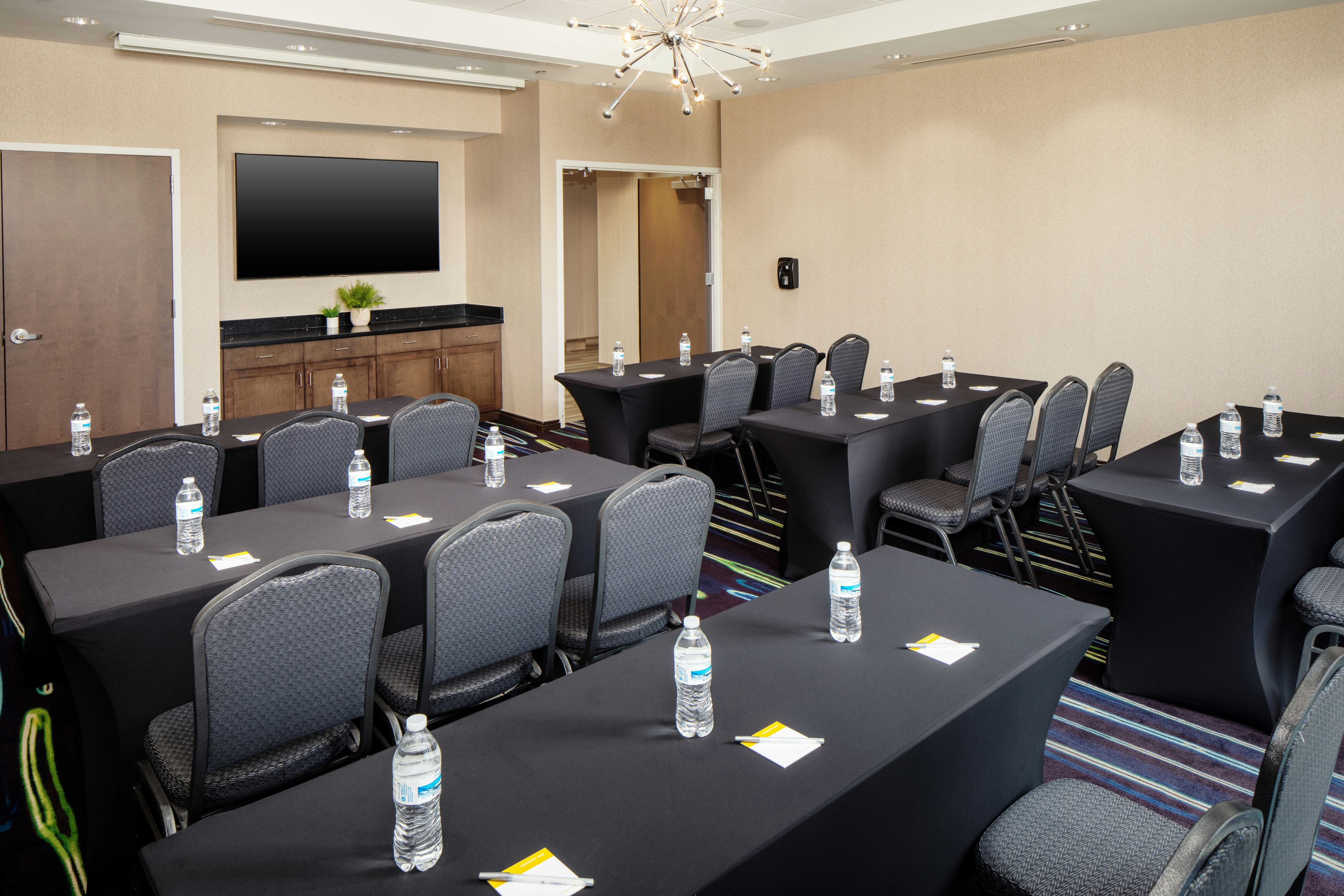 Hampton Inn Suites Charlotte Ballantyne Nc 64/74