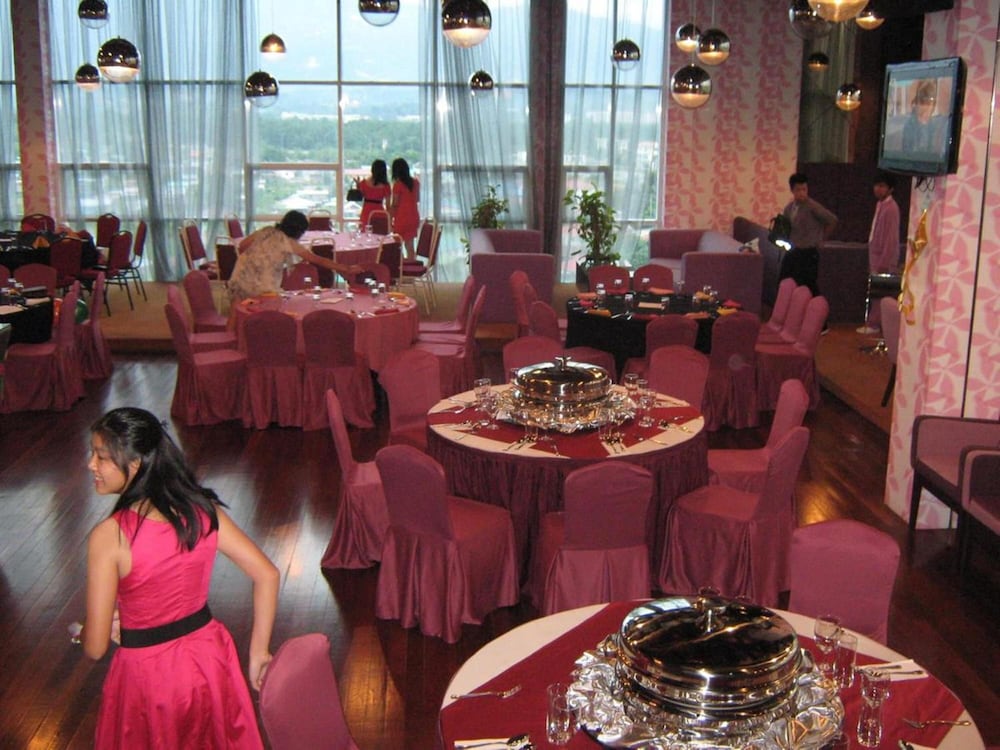 Courtyard Hotel At 1borneo 40/59