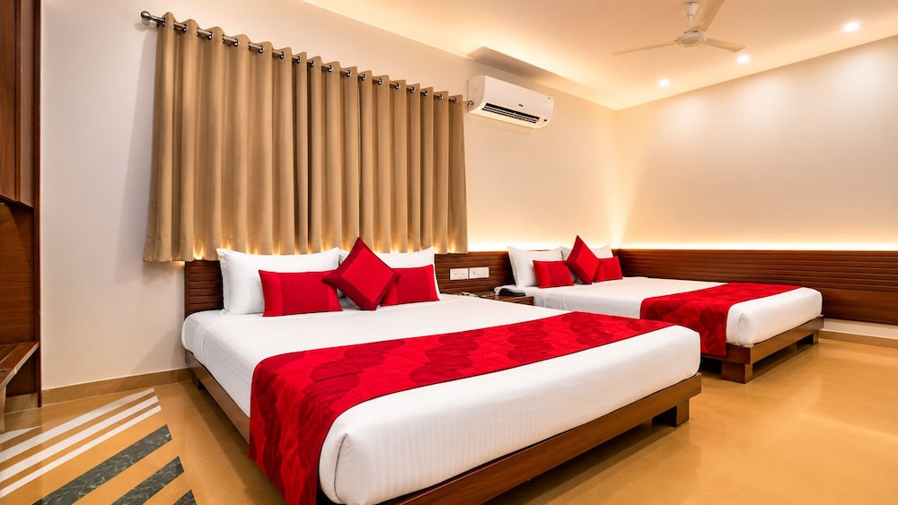 Uddhav Vilas Hotel 22/46