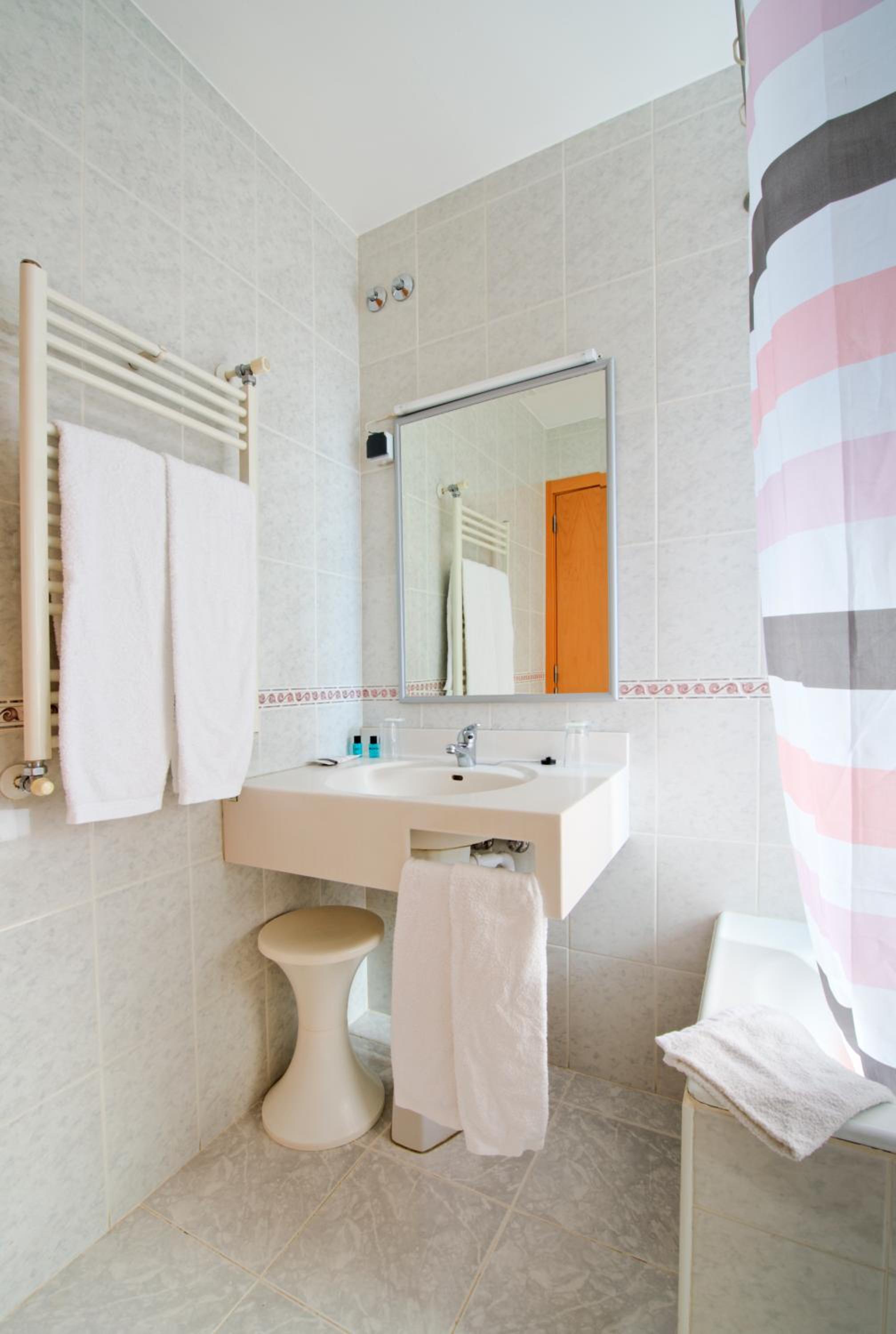 Hotel D. Dinis 49/50