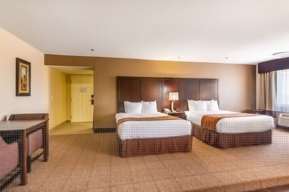 Comfort Inn and Suites Mojave CA 17/46