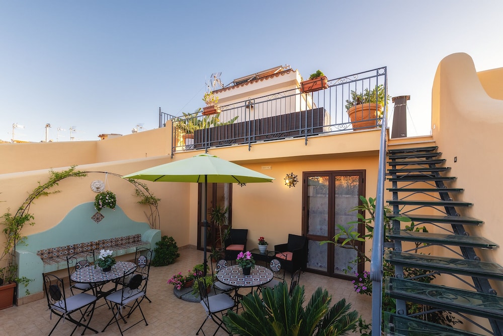Casa Manzella 9/68