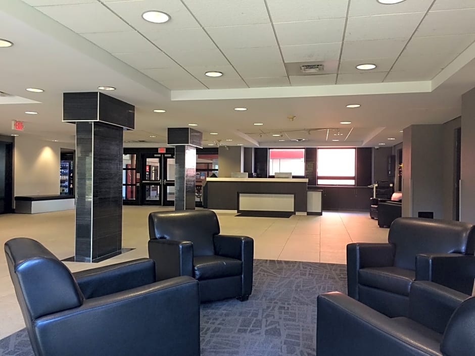 Residence & Conference Centre - Oakville 18/29
