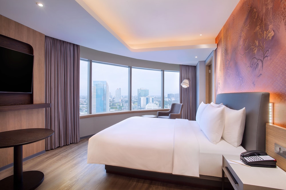Mercure Jakarta Gatot Subroto 54/78