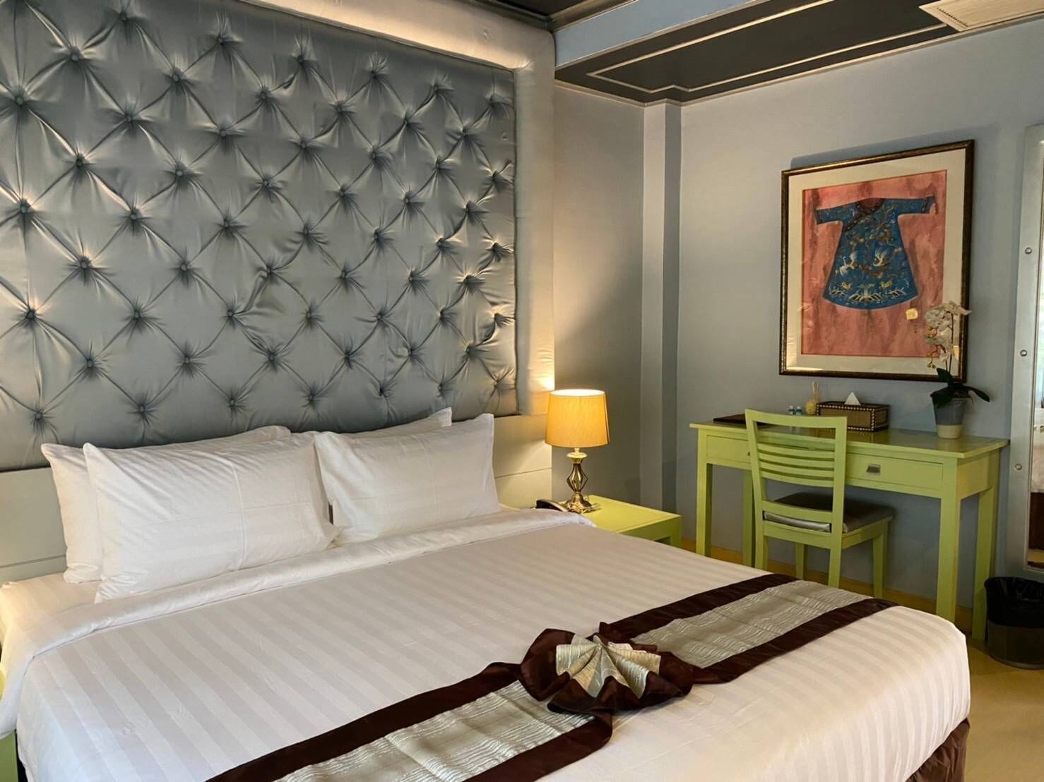 EXECUTIVE, SUITE, DOUBLE BED