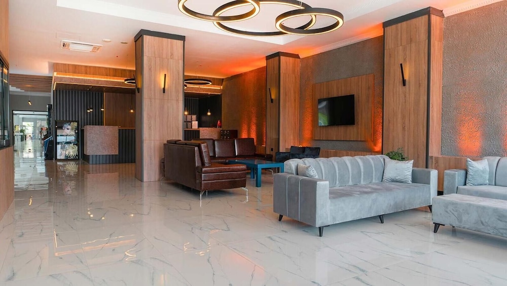 Get Enjoy Hotels 37/58