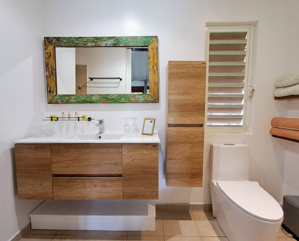 Moorea Beach Lodge 64/65