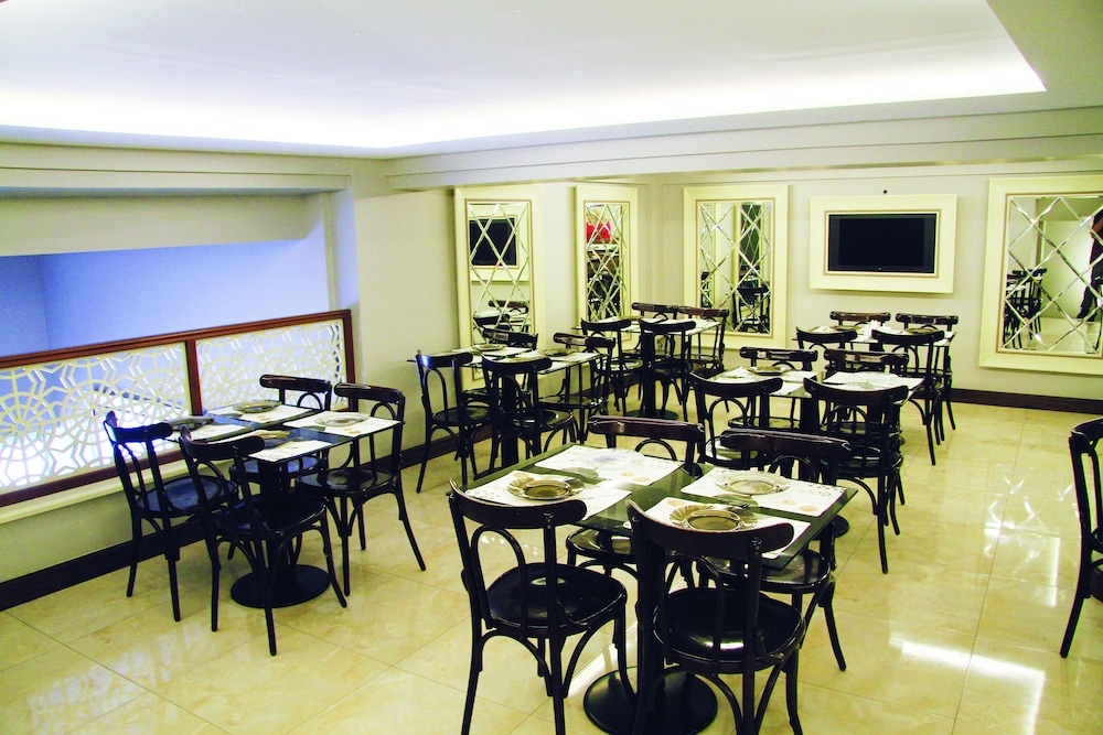 Hotel Bergama 44/51