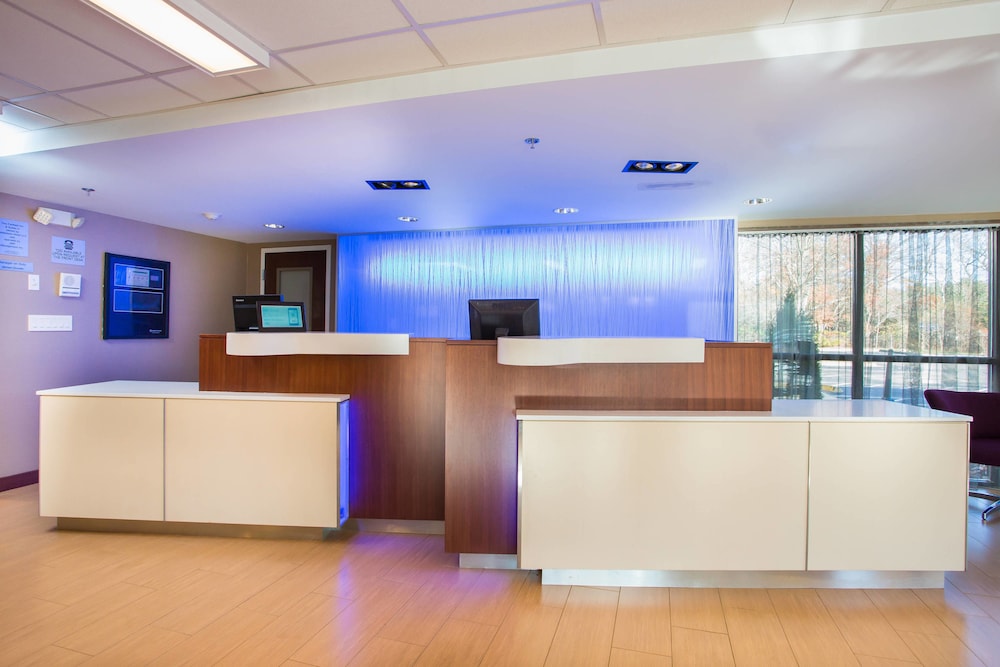 Lobby at Fairfield Inn Suites Raynham Middleborough Plymouth, MIDDLEBOROUGH - MA