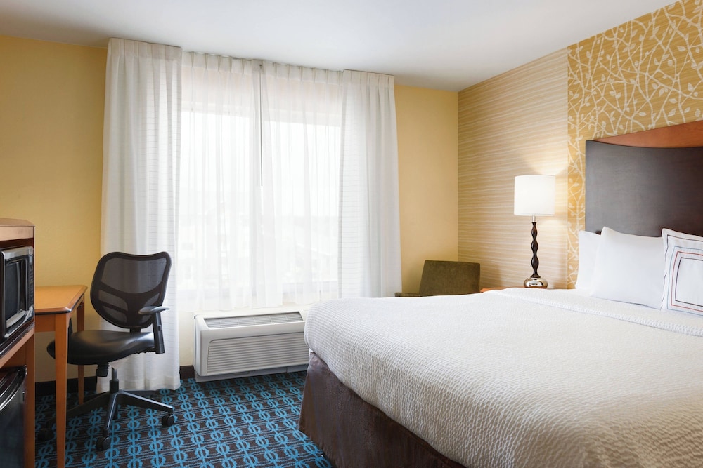 Fairfield Inn Suites Weirton 9/26
