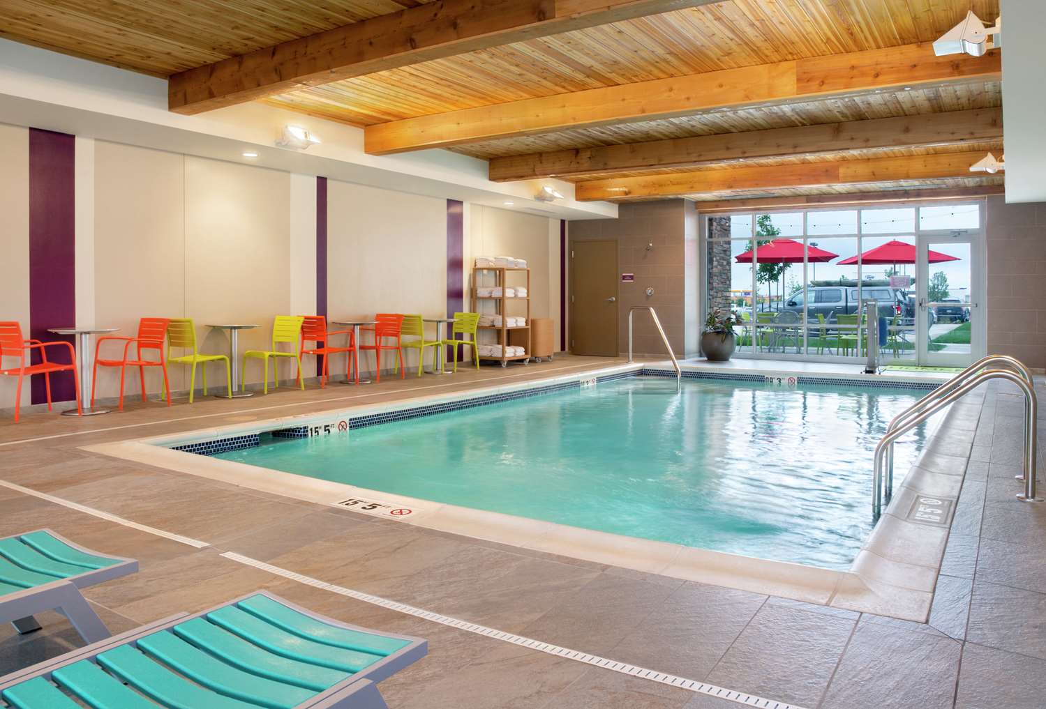 swimming pool spa