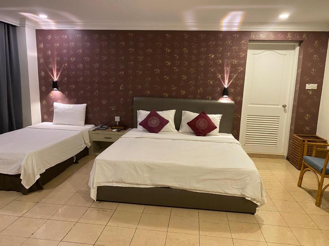 Heritage Hotel 9/49