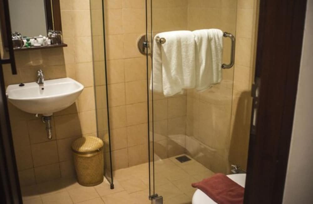 Ketapang Indah Hotel 49/50