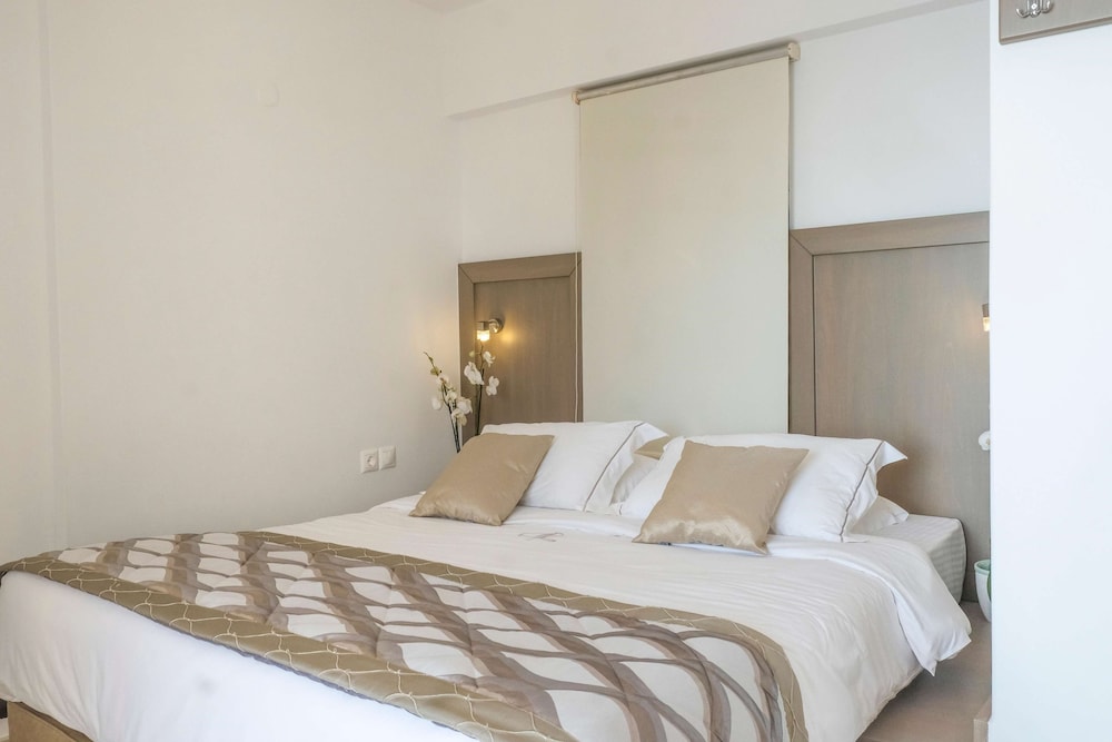 Acrotel Athena Villas 17/50