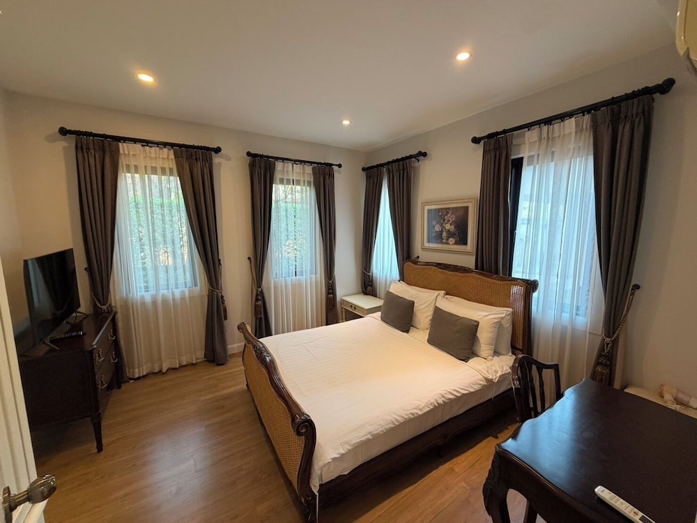 Chivani Pattaya 16/45