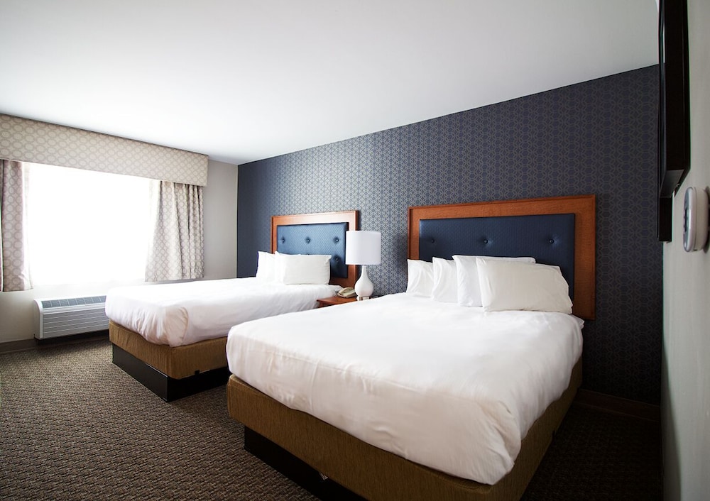 Fort William Henry Hotel and Conference Center 20/67