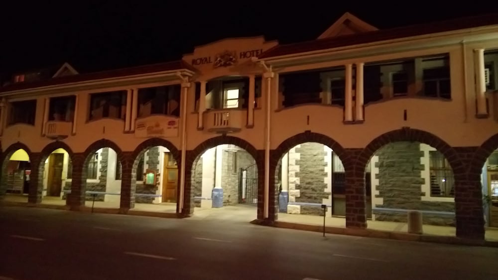 Royal Hotel Ladysmith 1/41