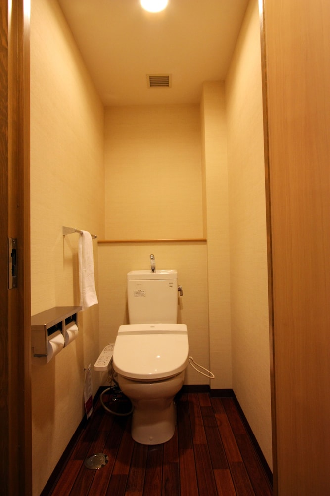 Toyama Manten Hotel 59/61