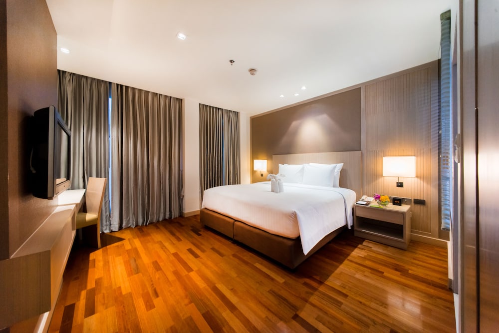 Signature Pattaya 32/70