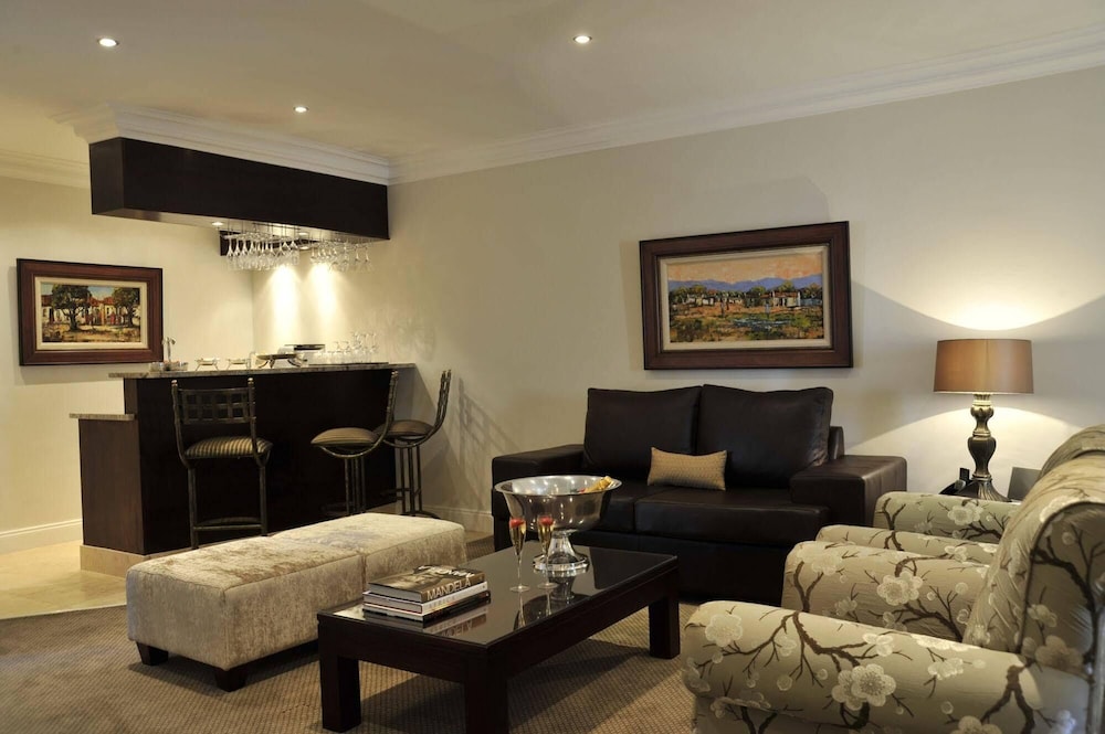 131 on Herbert Baker Boutique Hotel 33/50