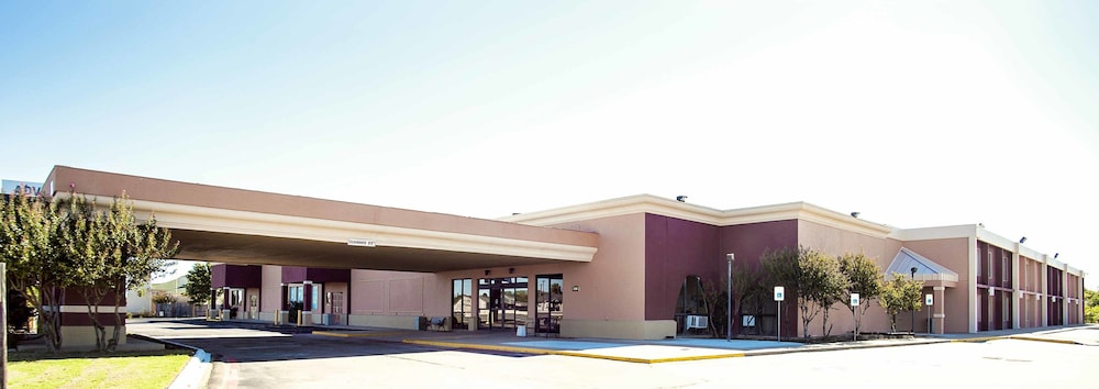 Express Inn Suites 1/58