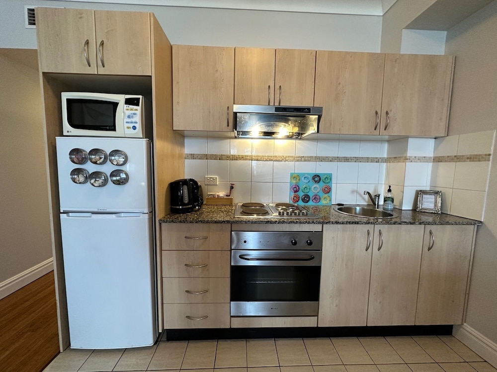 Sydney Airport Suites 6/50