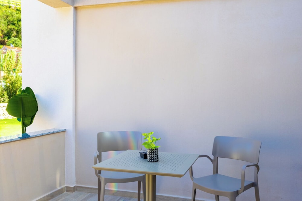 Nobile Boutique Hotel 33/43
