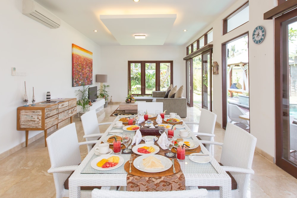 Villa Club Corner Residence by Nagisa Bali 24/34