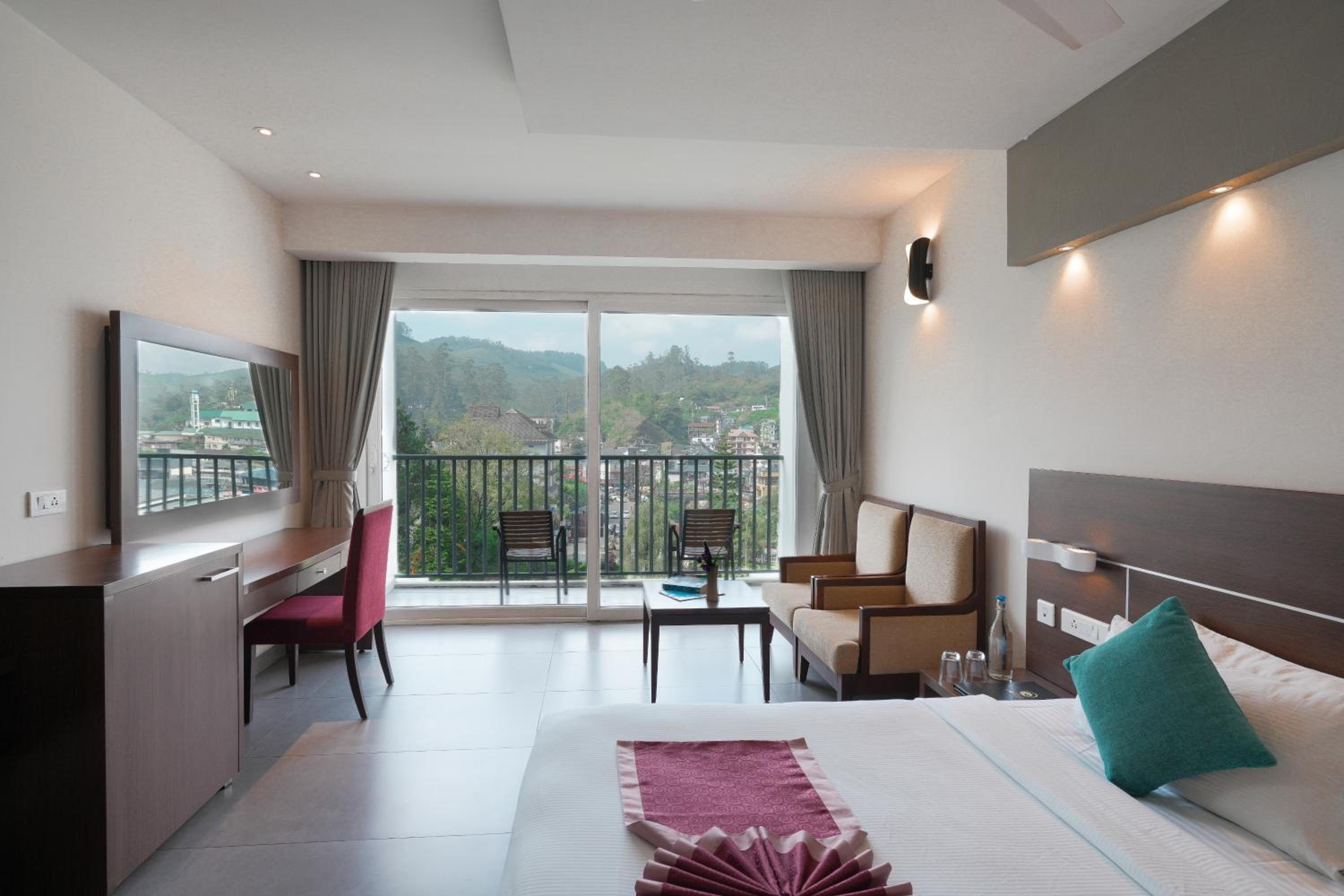 PREMIUM, BALCONY