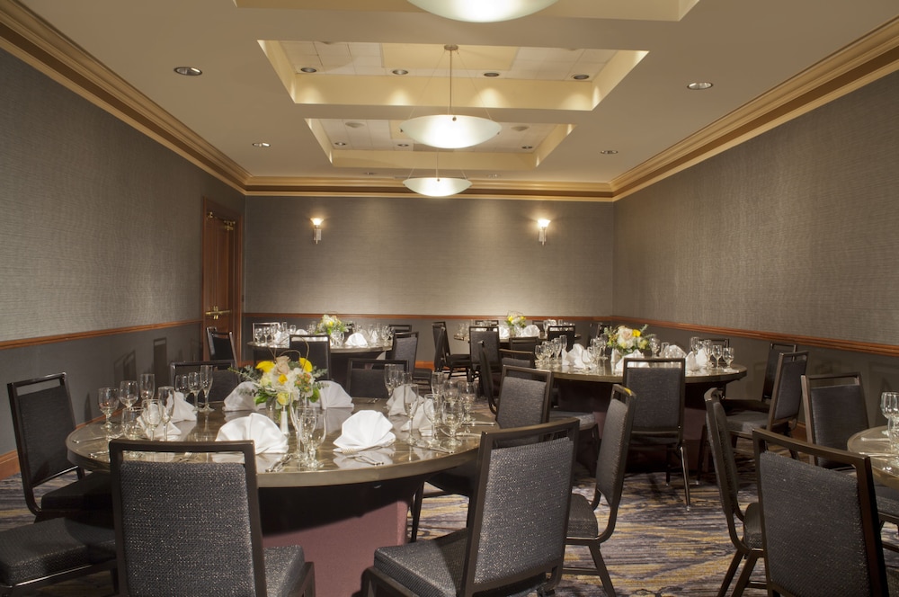 The Ashton Hotel 37/38