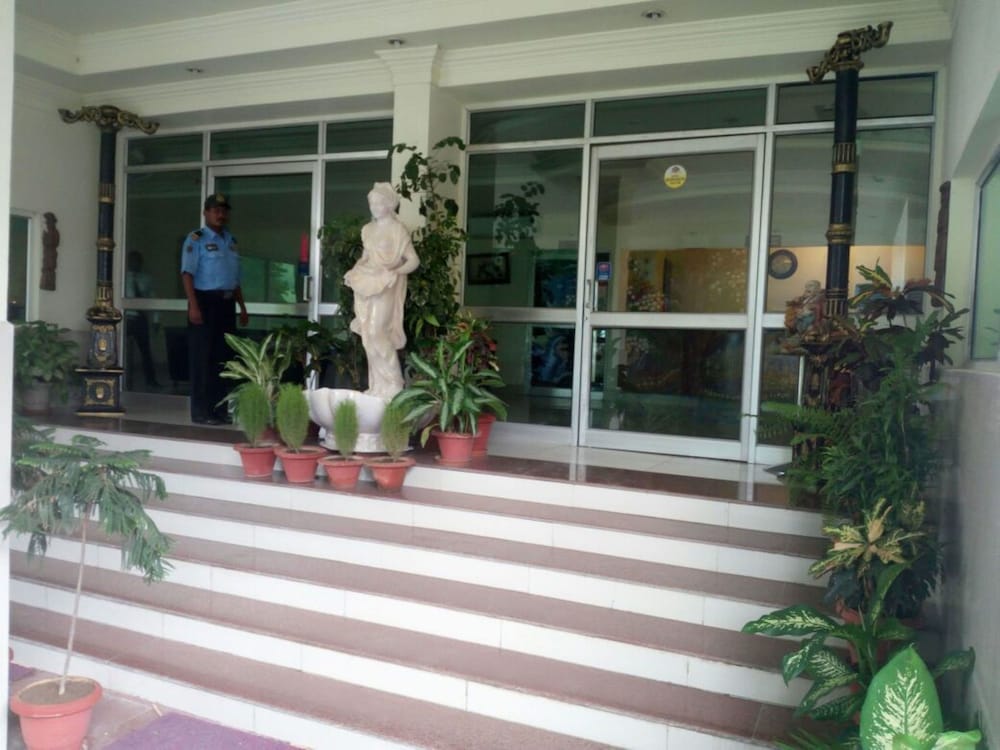 HOTEL BODHGAYA GAUTAM 5/50