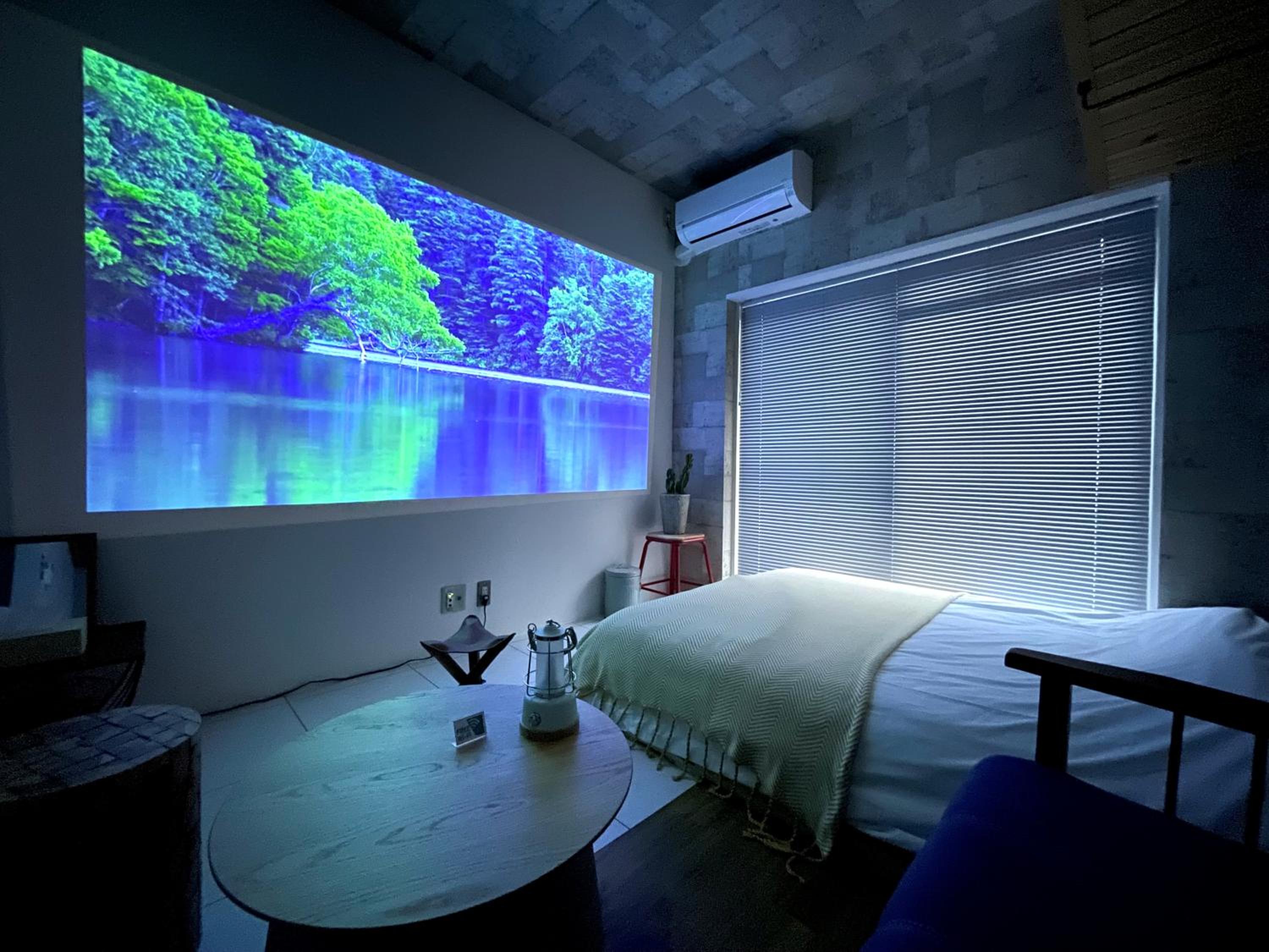Theme, California, Double Bed