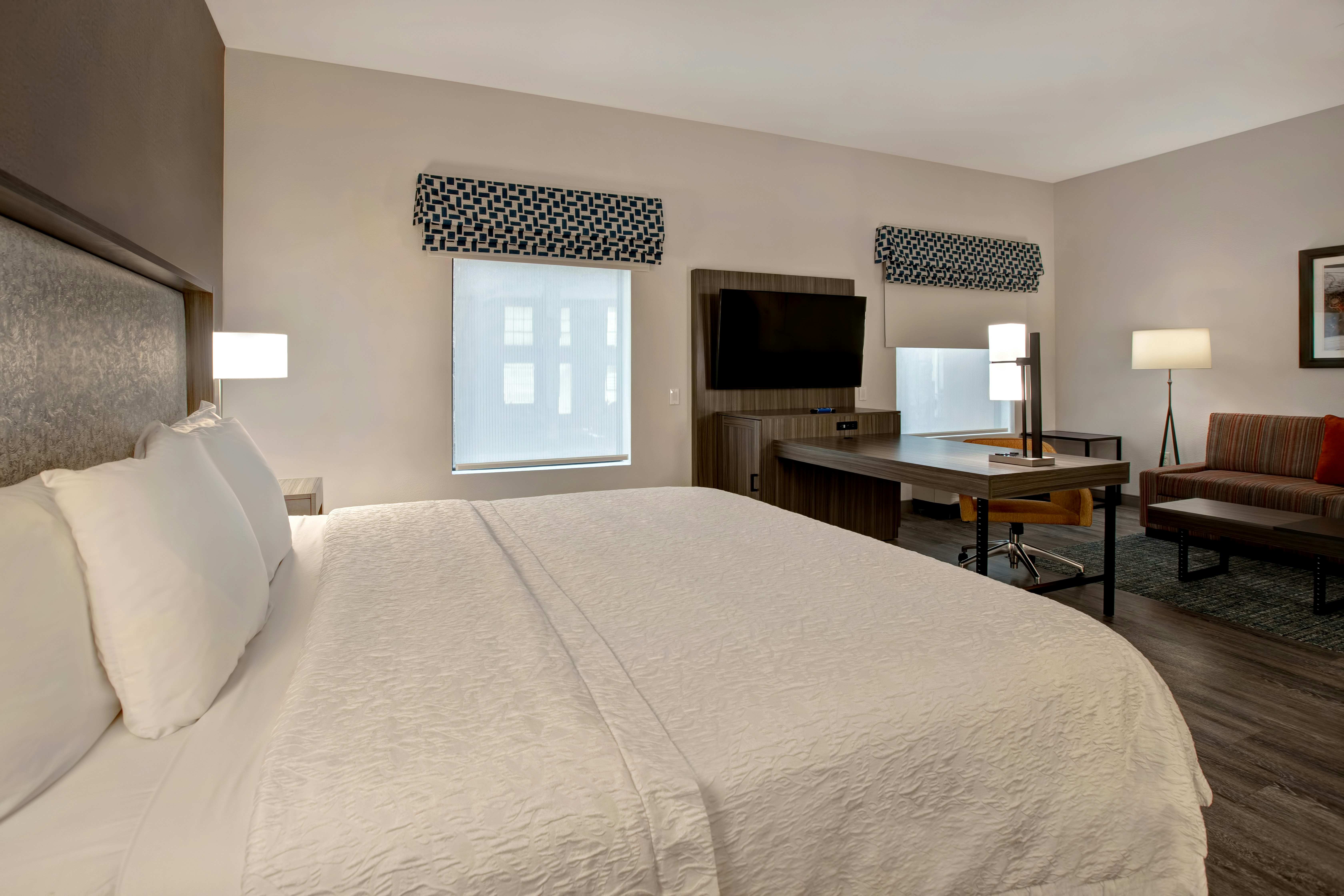 STUDIO, KING BED, ACCESSIBLE