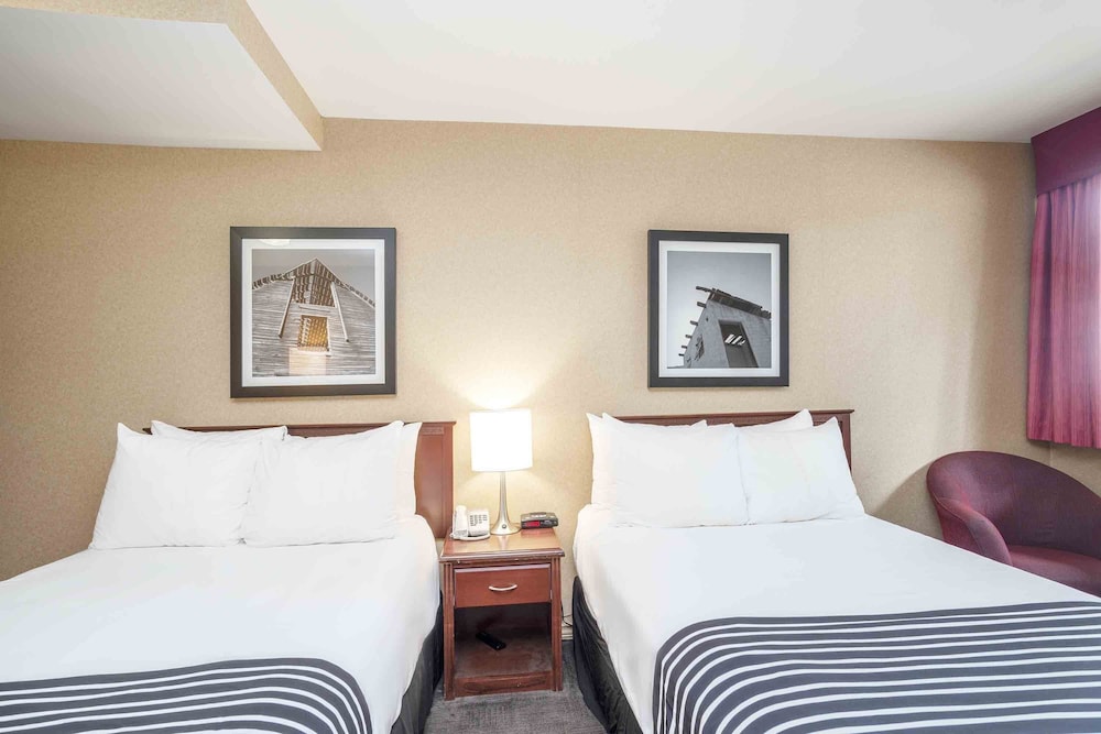 Sandman Inn Princeton 17/28