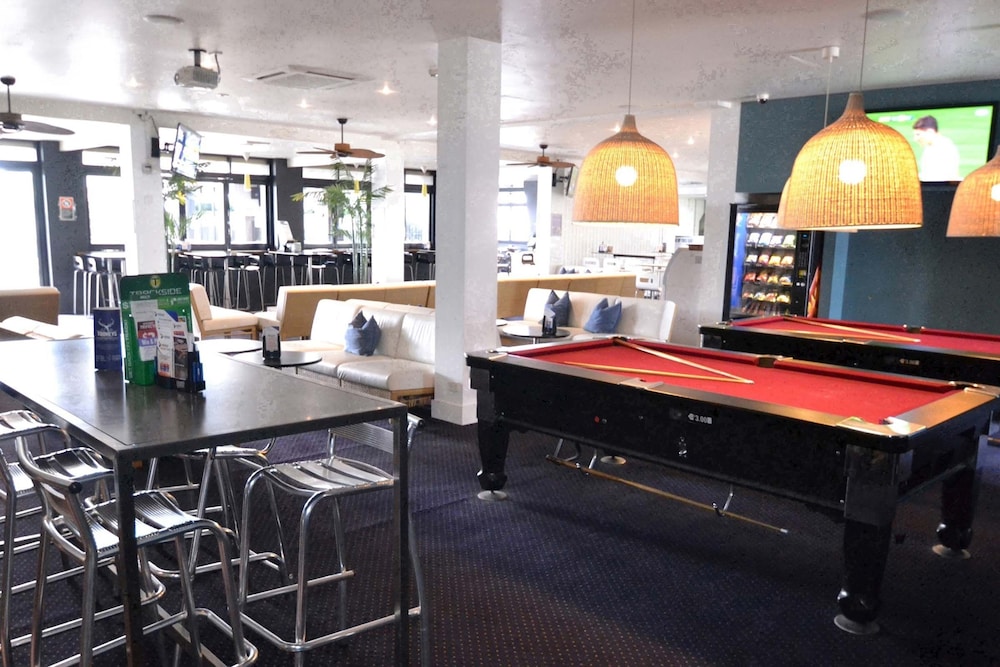 Crossroads Hotel 28/51