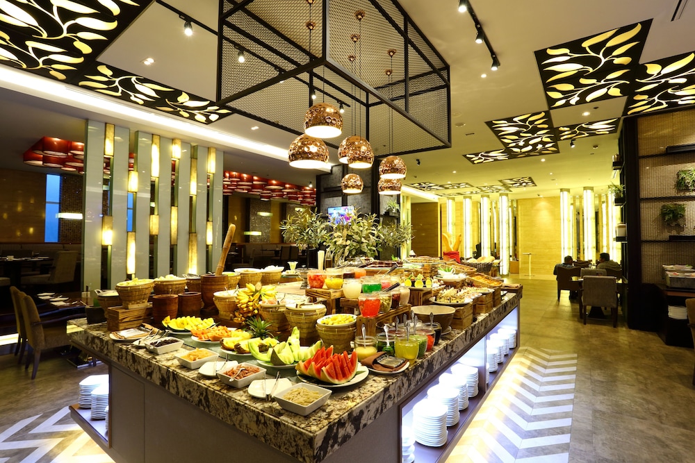 Cambridge Hotel Medan (ex Grand Swiss Belhotel Medan) 59/71