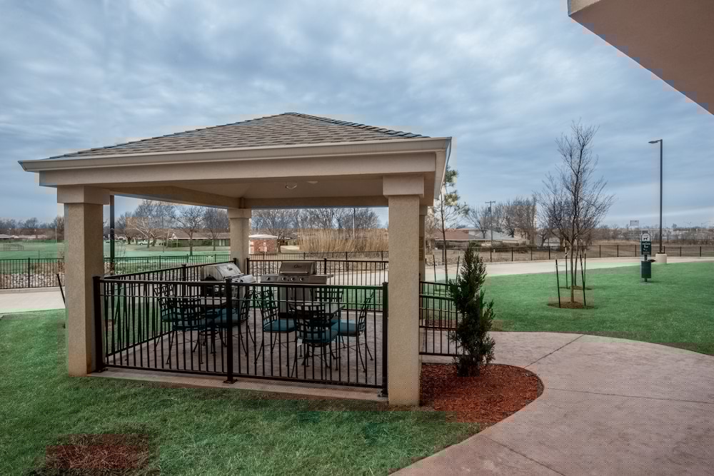 Candlewood Suites Midwest City 3/45