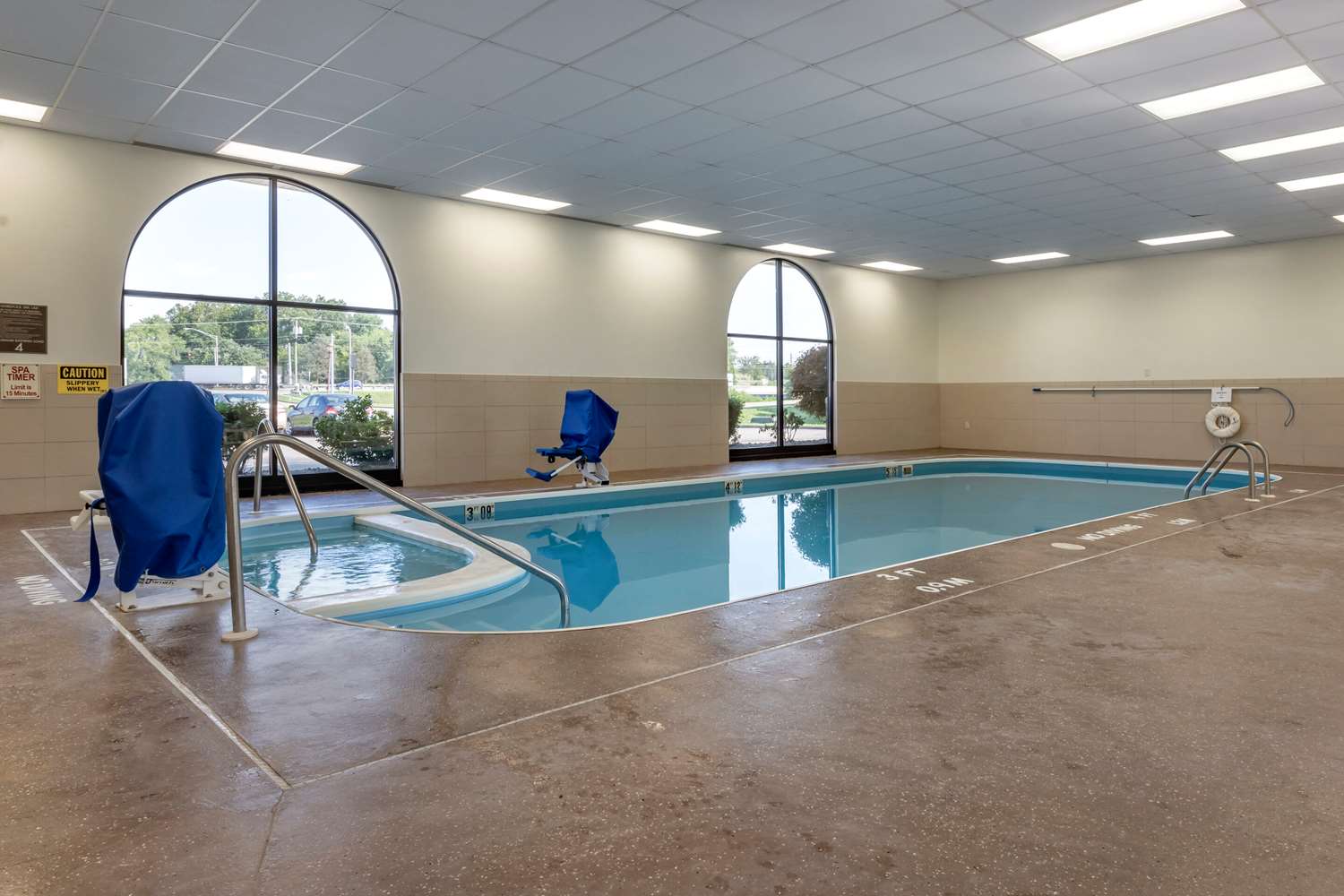Quality Inn Dover OH 12/42