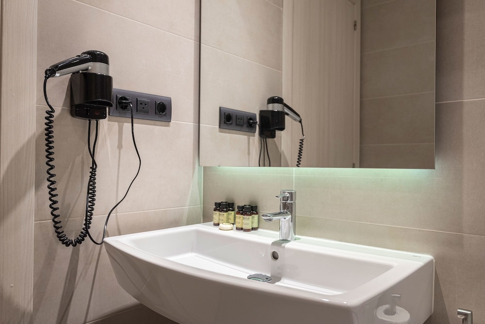 Hostal Plaza Goya Bcn 31/32