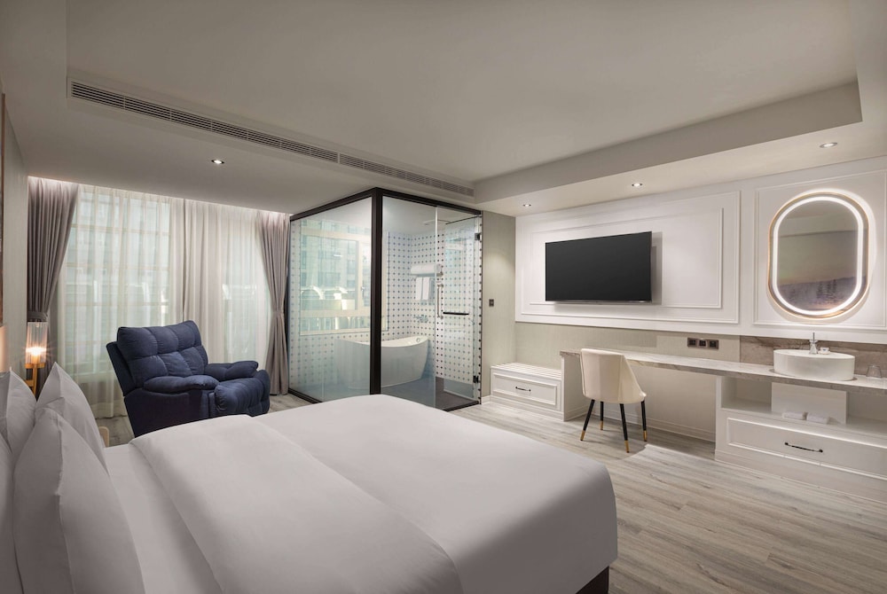 STANDARD, KING BED