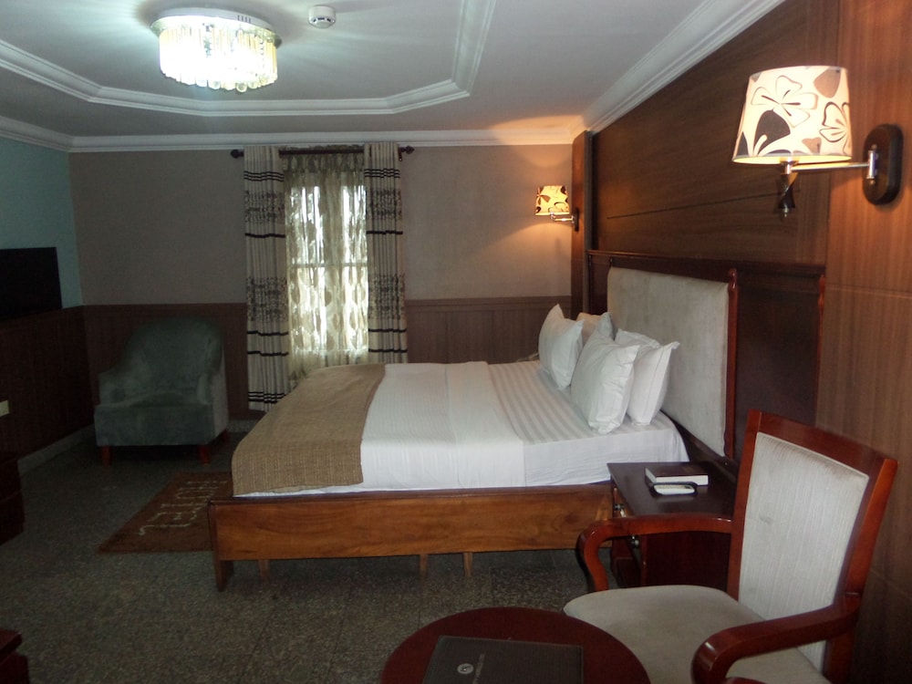 R & A CITY HOTEL 12/30