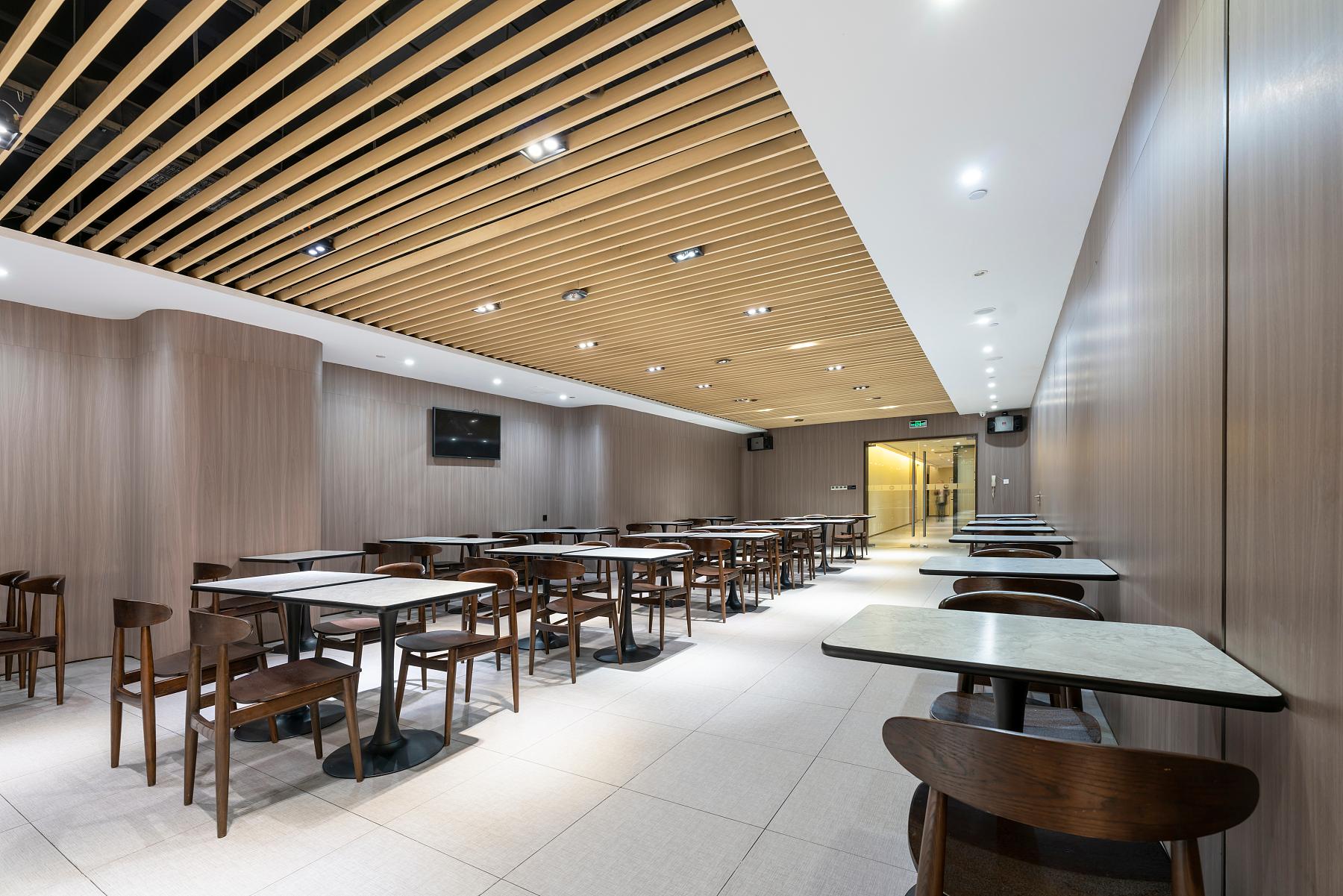 Hanting Hotel (Shanghai Lujiazui Dongfang Road) 38/44