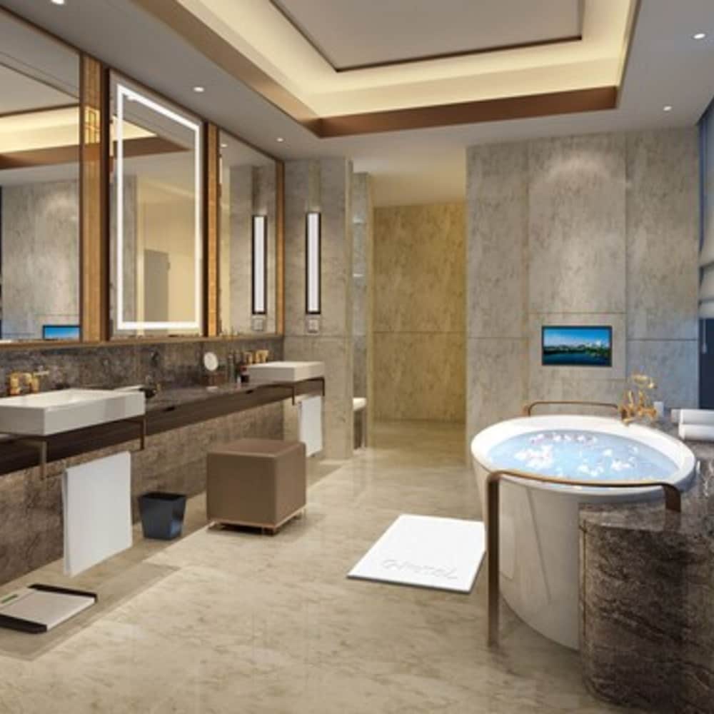 Golden Eagle Summit Hotel Yancheng 69/98