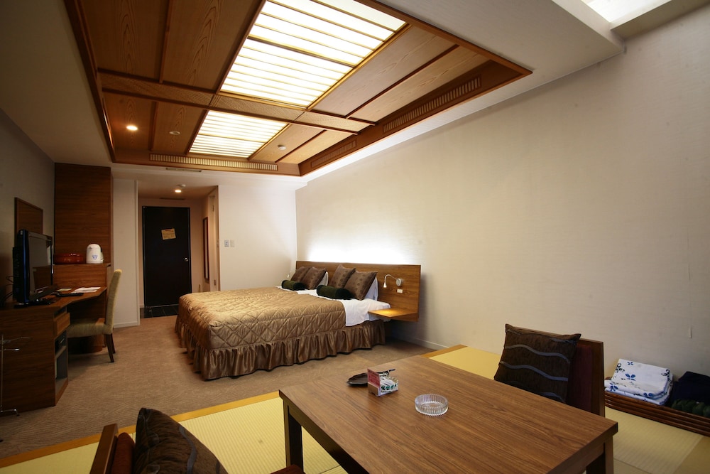 Toya Sun Palace Resort Spa 35/45