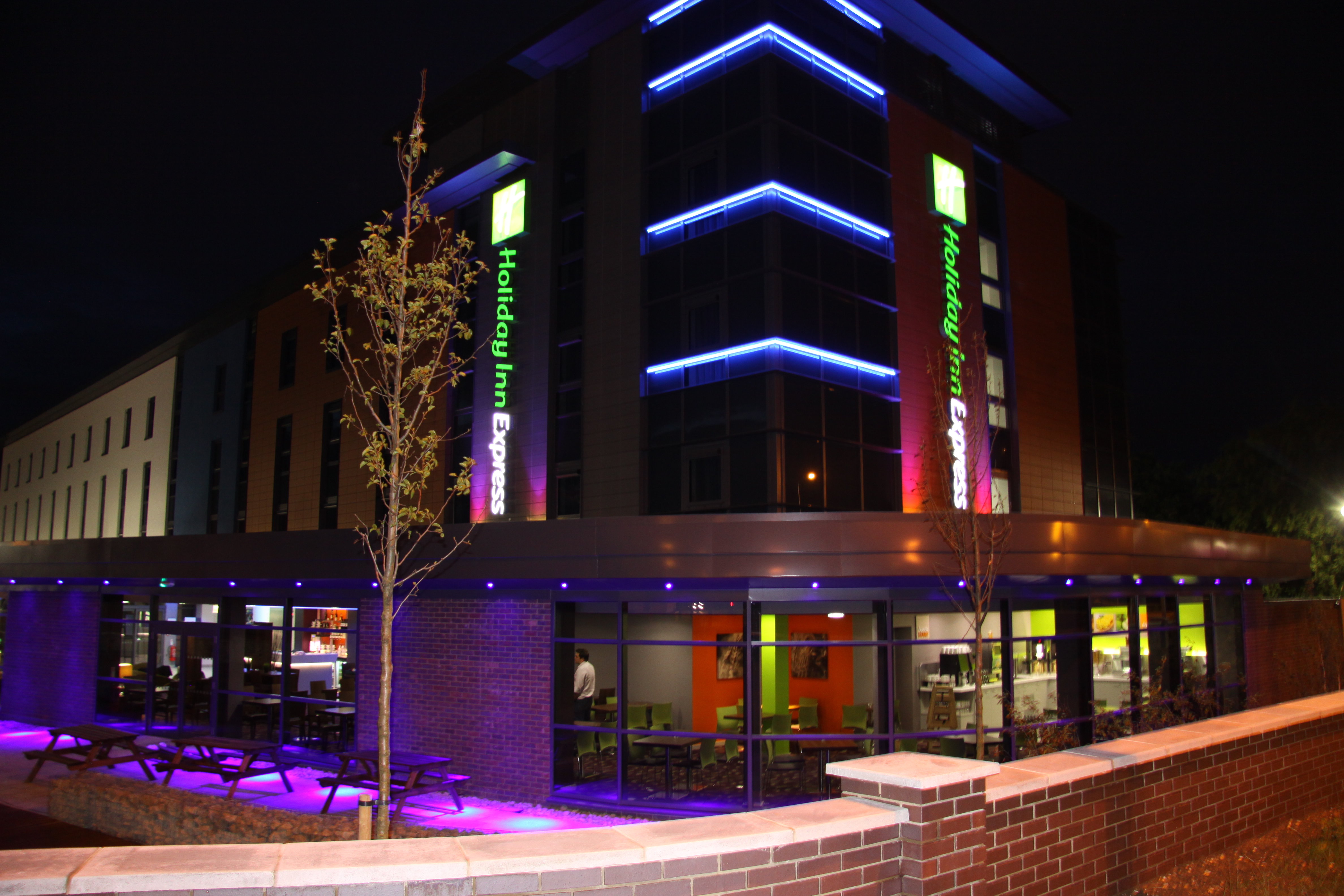Holiday Inn Express Dunstable 2/26