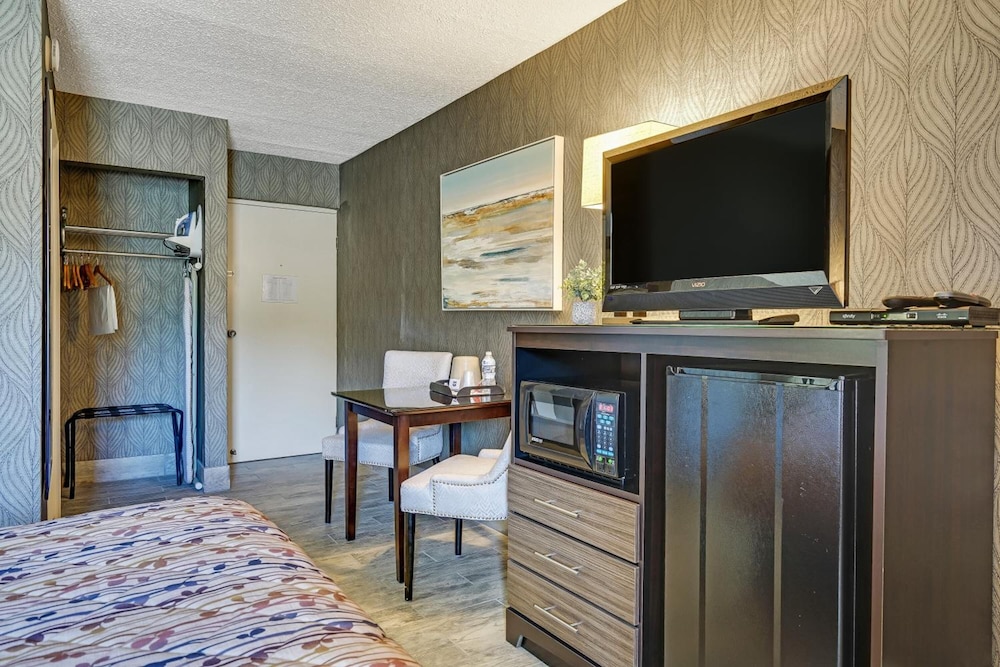 Blue Creek Inn 21/30